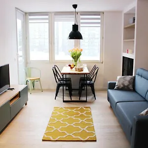 Comfy With Great View By Cooee Warsaw